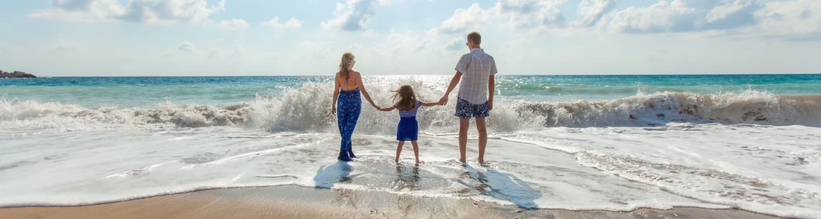 Image of family at the beach